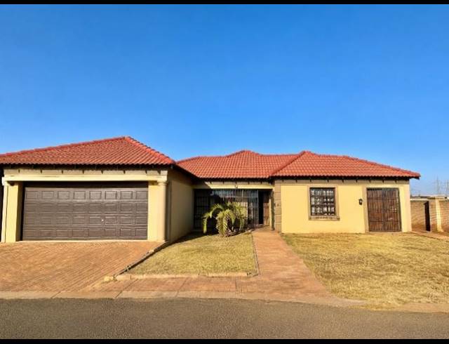 4 BEDROOM HOUSE FOR SALE IN WELGEDACHT